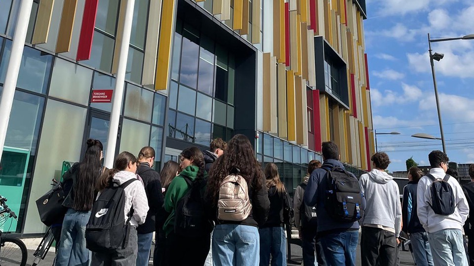 Observatie Administratief Centrum en winkels in Aalst